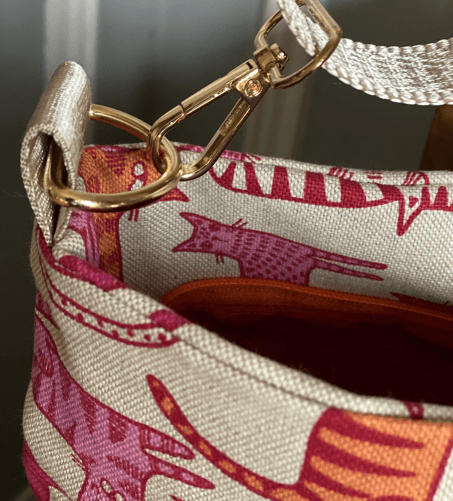 Sac  avec fermeture motif félin coloré