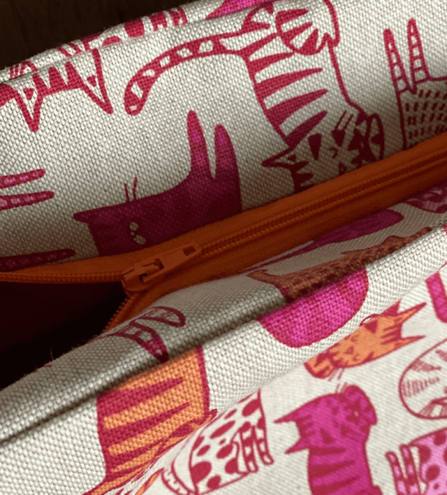 Sac  avec fermeture motif félin coloré